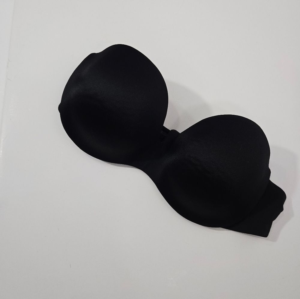 Warner's black strapless bra - Picture 2 of 12